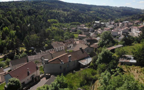 Village d'Auroux. Photo : Dylan Wasselin